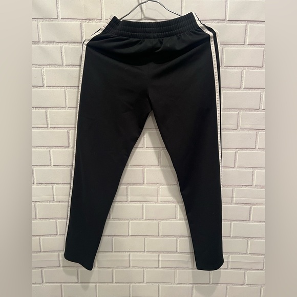 ADIDAS girls black tracksuits /size M(8-10) - Picture 2 of 8